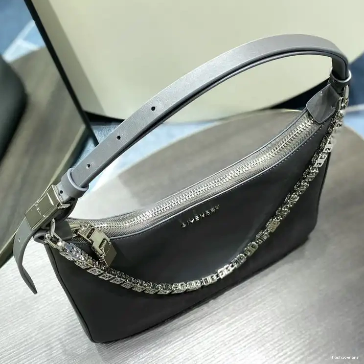 Fashionrepsfam ru Bag 2209SW0055 Givenchy 0710